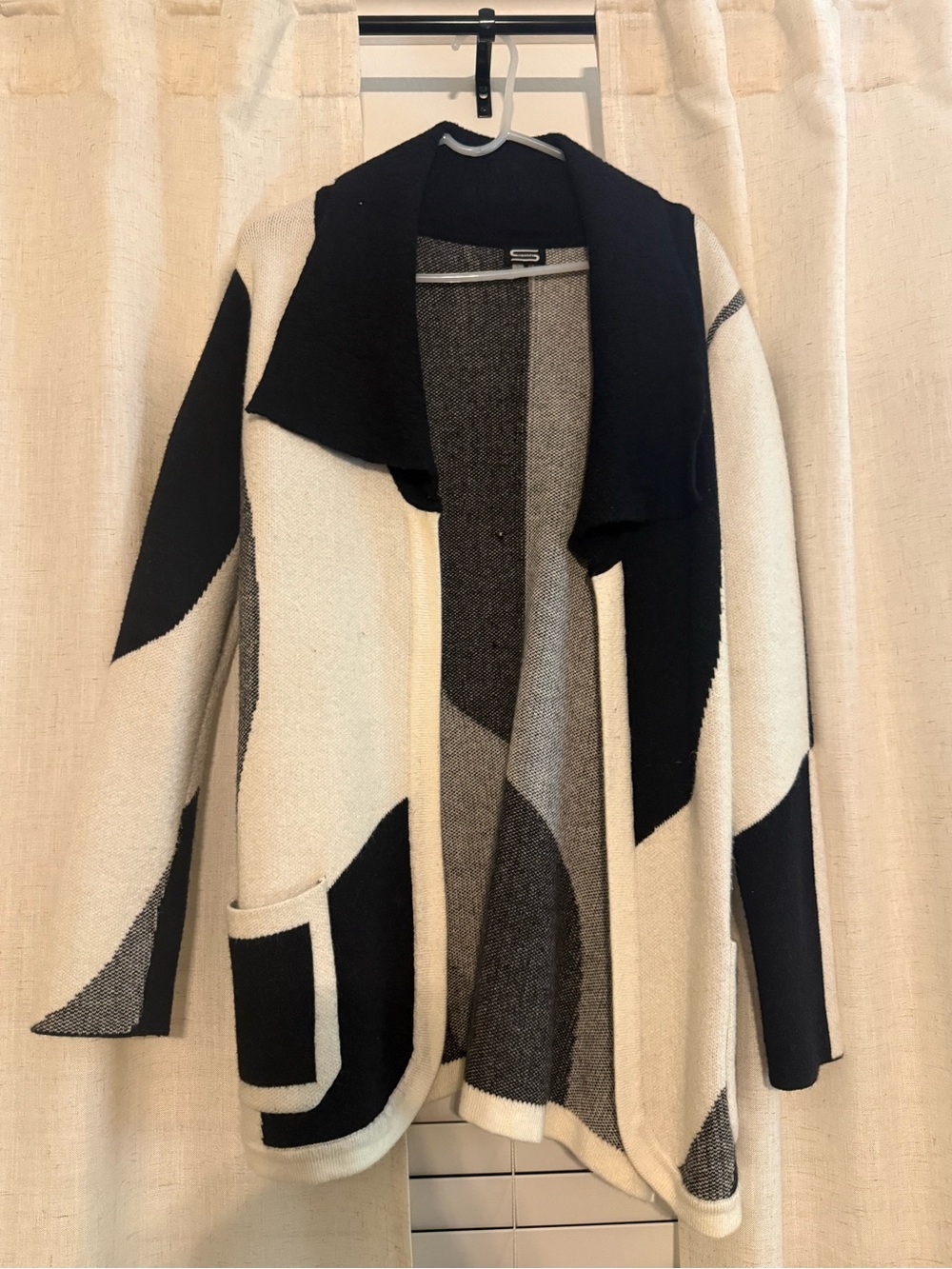 Open-Front Black and Cream Patterned Women's weater Cardigan